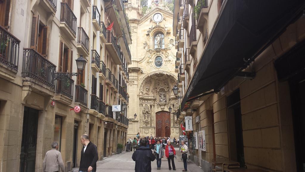 Pension Aries San Sebastian Exterior photo